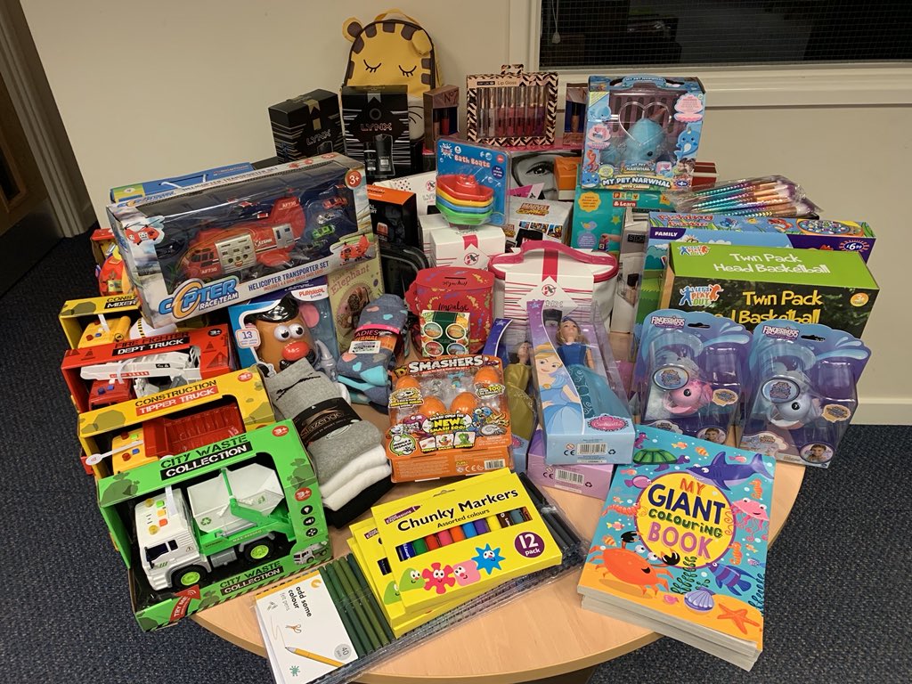ExpressLiftCo's tweet photo. Throwback to the different charities and communities we have supported such as  ☕️ mornings, vulnerable children, and hospices. As #VolunteersWeek2020 draws to a close, our people commit to modelling inclusion, empathy and imagination.#WeAreExpress https://t.co/0VPLfhlupv