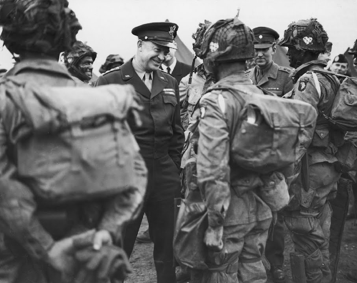 MonumentsMWfnd's tweet photo. An Exemplary Wartime Leader - by #RobertEdsel. #DDay76 #IlikeIke https://t.co/CnccAAd0xy https://t.co/HyFssZgmLq