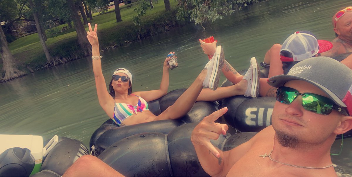 Freedom_Taco's tweet photo. Tan lines an good times 🍻 https://t.co/MGZGyccv1r