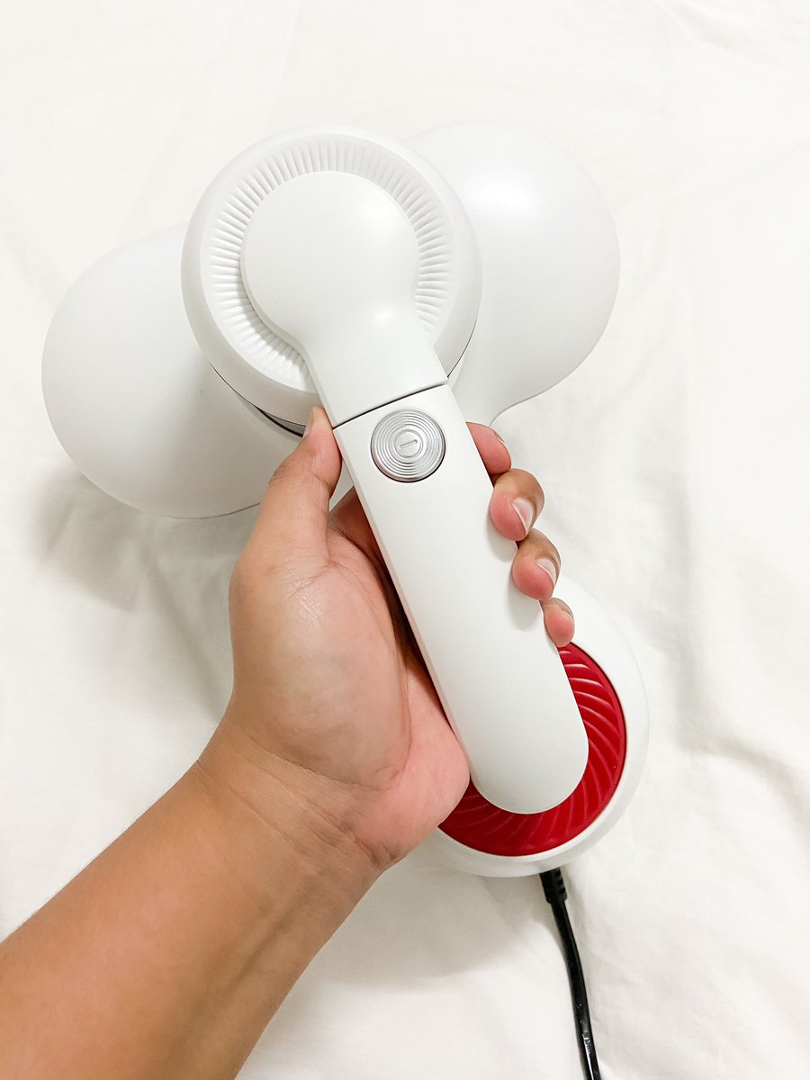 umairaharis's tweet photo. Pernah x terfikir “kenapa dah tukar macam2 jenis skincare pun kulit tetap breakout juga?”, “kenapa dah tukar tuala, cadar &amp; sarung bantal tiap2 minggu pun sama je?” “Dah buat macam2 tp xde beza?” Korg tahu x kalau tukar cadar &amp; sarung bantal selalu pun bantal &amp; tilam tetap kotor? https://t.co/tANfD9ceyG