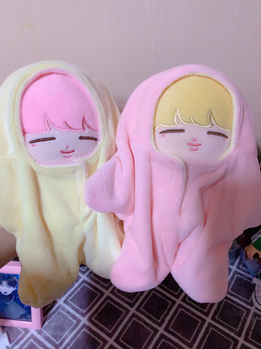 마망계를 시작한게 바로 찜퐁이 때문였는데...딸기모자 존버한보람이있었습니다.
기나긴 솜태기...(사실지금도..)
그럼에도 늘 습관처럼 써치하다 양도 받았어요~🍓이때 당시 별싸개 입금하고 애타게 기다리고 뭉치들 기다리는게 너무나 힘들고 미개봉아니면 양도도 안받았는데😂