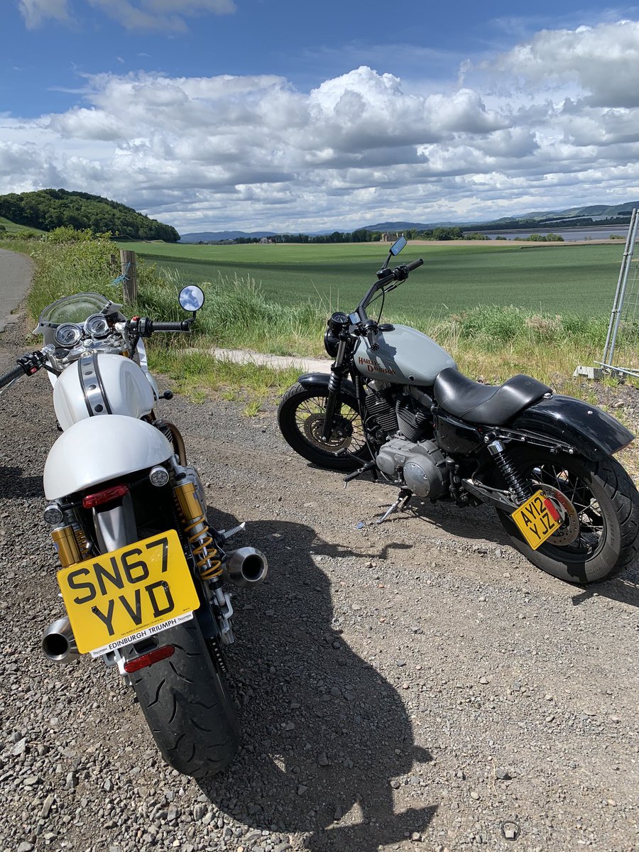 Stunning views of tayside from Fife this morning. Roll on summer.. and back to a level of normality 😃👍