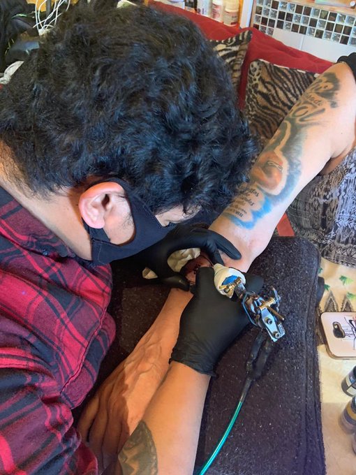 View image on Twitter