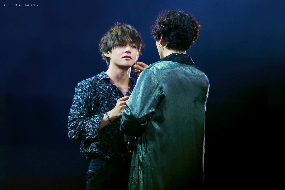 blossomkoo_'s tweet photo. Taekook Twitter AU's recommendation thread. https://t.co/IoRpENM6eA