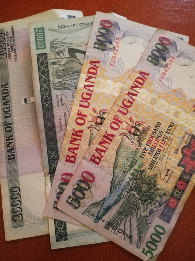 Lcmuha's tweet image. Back in the day, this would buy you land in Nansana. Anyways, you want to save money? It’s now easier; open a #CenteXpress savings account with Centenary Bank in just 5 minutes from your phone. Save money, save your time.