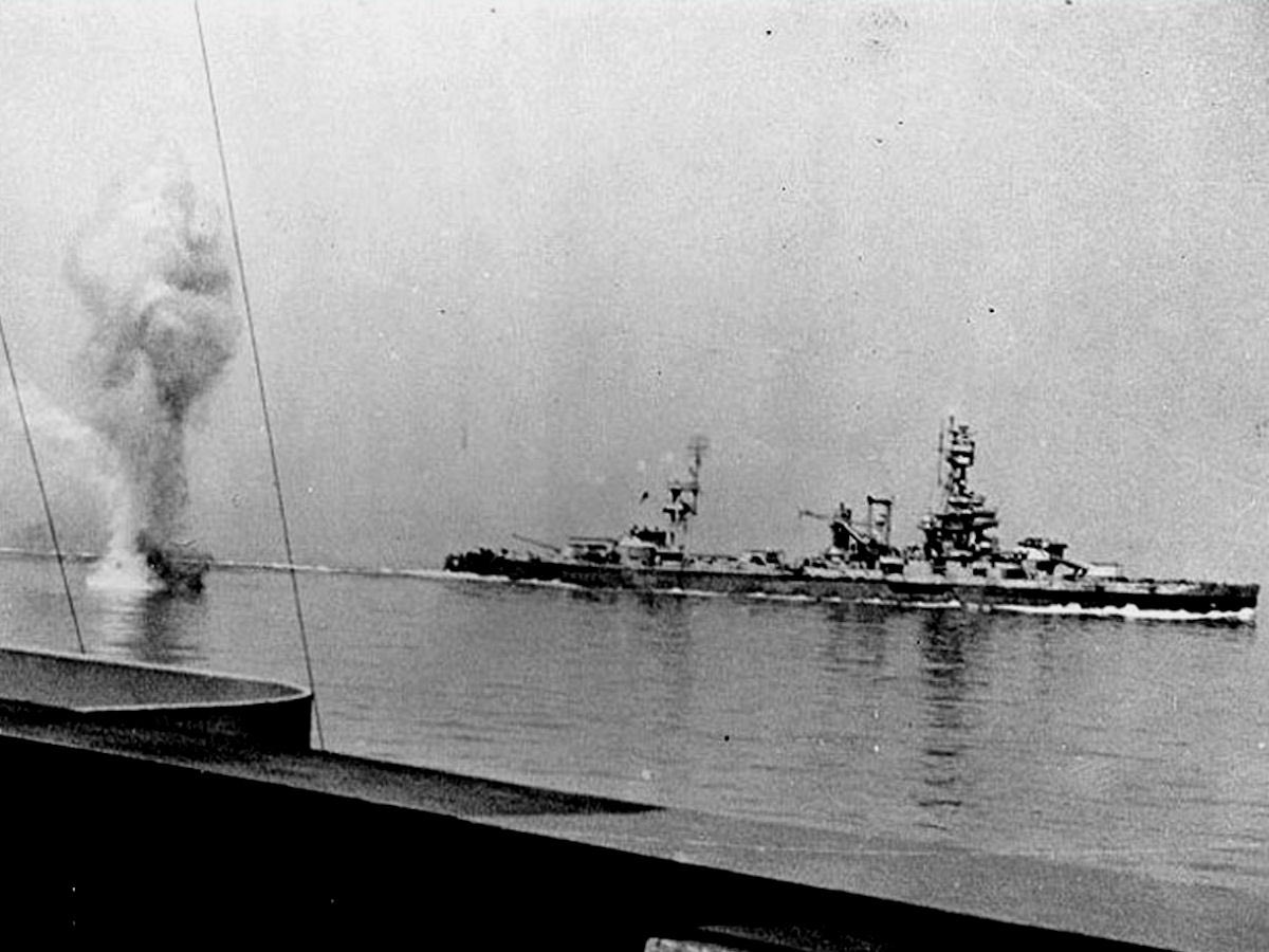 RepPeteOlson's tweet photo. 76 years ago, the #DDay invasion to end Nazi tyranny began. #USS Texas was flagship of #OmahaBeach ⁦bombing force covering #Aggie #EarlRudder &amp; #Rangers climbing the cliffs of #PointDuHoc. Nazis tried but never hit the Texas - Rangers got up! @battleshiptx⁩ @RudderRangers https://t.co/njxafTm4W3
