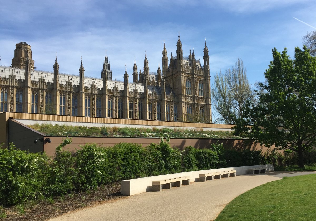 RadmatOfficial's tweet photo. Celebrating World Green Roof Day 🌍🌱

The Parliamentary Education Centre features extensive/intensive green roofs concealing the portable structure and framing the Palace of Westminster. 
https://t.co/MQkmaVd0Rk
#WRGD2020 #WRGD #greenroof
@TheNFRC @worldgreenroof @greenroofsuk https://t.co/eJJ36sOIuj