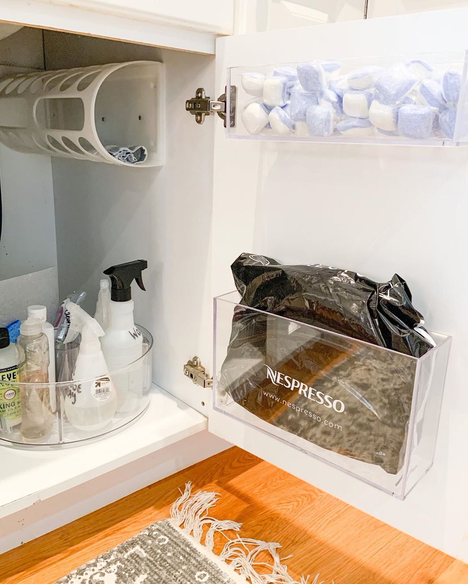 iDLiveSimply's tweet photo. Vertical storage is SO important when working in a small space! We are loving this one by @lemonaidsolutions 🙌✨

📸: @lemonaidsolutions 

#iDesign #MyiDesign #iDLiveSimply #livesimply #undersink #undersinkorganization #cabinet #cabinetgoals #homeorganizer #homestyling https://t.co/aTZHJ8gRnI