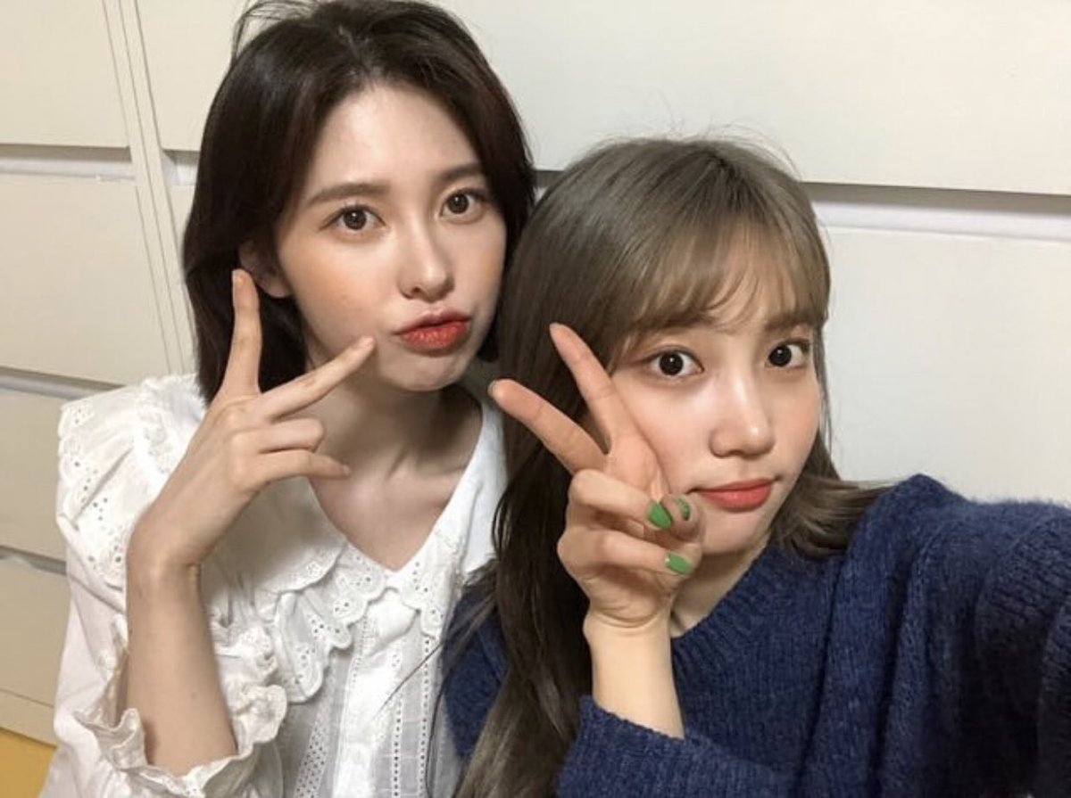 picsyebin's tweet photo. happy birthday to our lovely jueun !!🎂🌷 i hope you can stay happy and healthy, we all love you the most <3 #HappyJUEUNDay https://t.co/dNpAHxRfgT