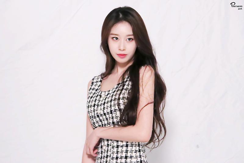 khuinjeu's tweet photo. ์์ถ ์ง์ธ๋ ๐๐ ํ๋ณตํ์ #HAPPYJIYEONDAY #HAPPYJINGDAY https://t.co/BgFaEoo2Qx