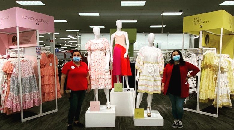 T-0801 🎯
Introducing The Designer Dress Collection. 👗💃
#holalaredo 
<a href="/StephanielDelg1/">Stephanie.l Delgado</a> <a href="/salazarlucy10/">Lucy Salazar</a> <a href="/johnp_sheehan/">John Sheehan</a> <a href="/misael_najerab/">Misael NajeraB</a> <a href="/EliasCaro15/">Elias Caro</a> @susyyy28 <a href="/BrendaPerez801/">Brenda</a> <a href="/yvettemor1/">Yvette Moreno</a>