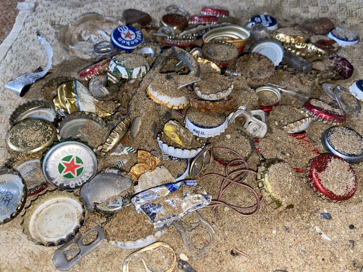 Another day on the beaches of North Kent. A busy day with lots of scrap. Strong winds but still managed a few coins, 3 Ringer bullet, musket balls and a tiny hand fork 😁👍 #MetalDetectingUK #BeachMetalDetectingUK #Coins #ThreeRingerBullet #MusketBalls