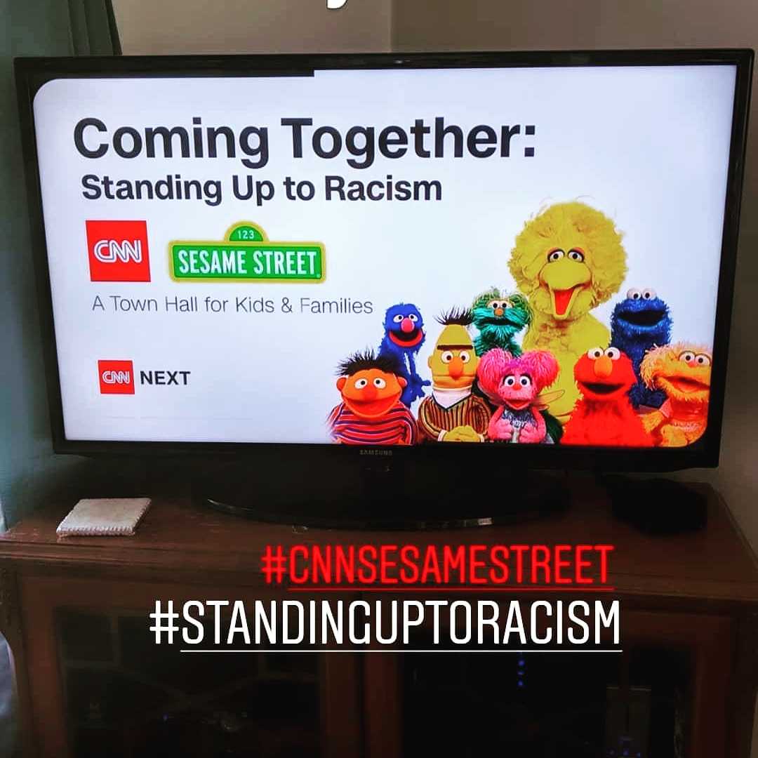 sherrysin's tweet photo. Family Time #standinguptoracism #CNNSesameStreet https://t.co/S0cWOWQJsS