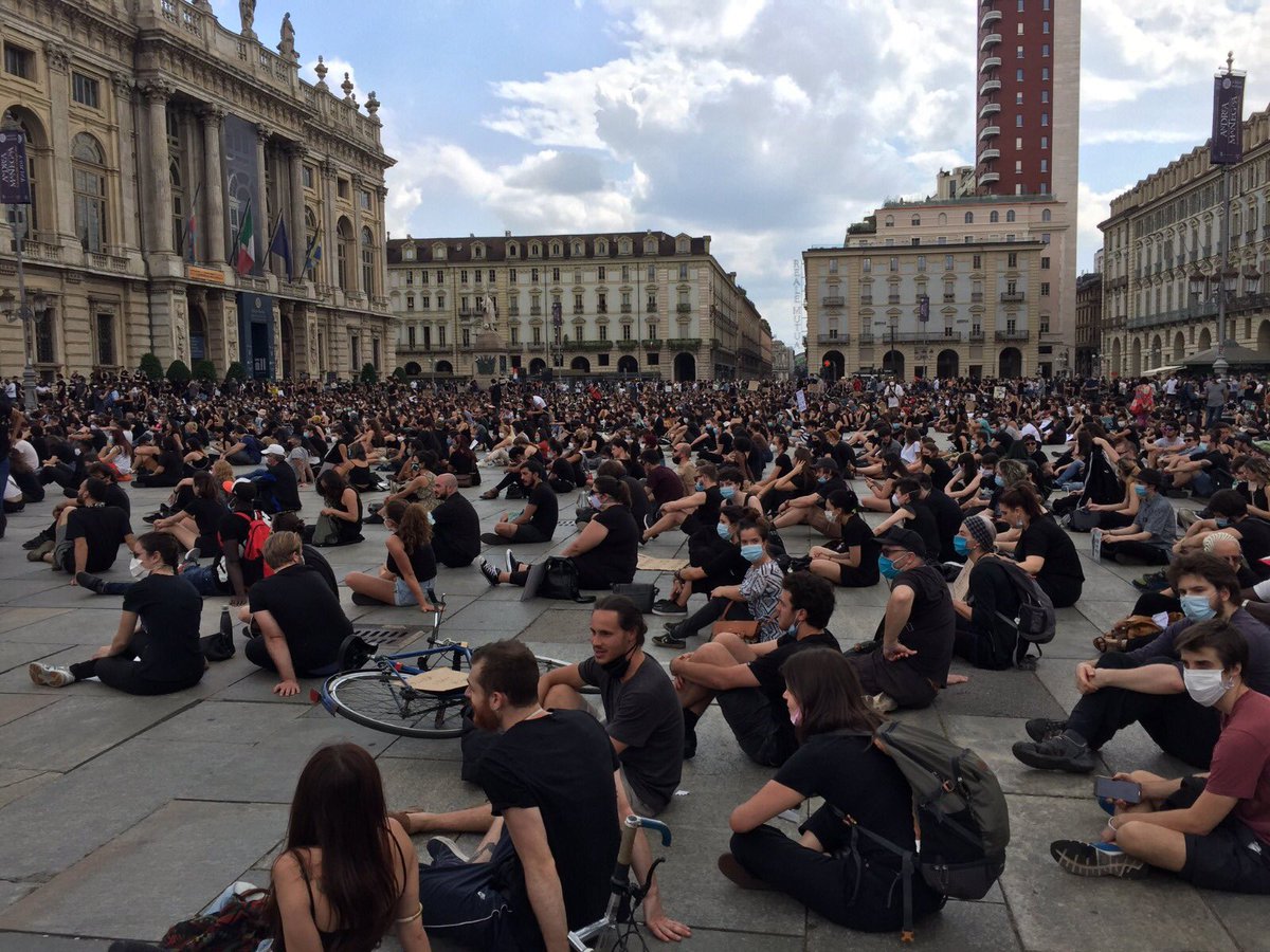 #BlackLivesMatter #torino #piazza #sitin