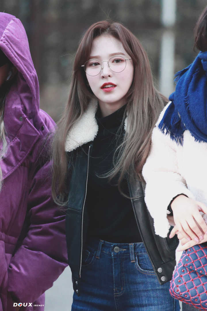 GODGLASSIDOL's tweet photo. 87. 레드벨벳(Red Velvet)-웬디님 https://t.co/jSLpmZCRlC