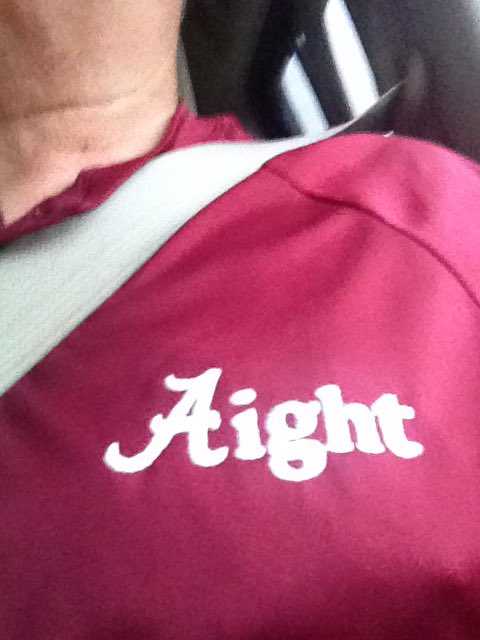 darrellRTR's tweet photo. Wait a sec @kellyjoeray you mean I gotta change my logo? Two i’s in #Aiight https://t.co/itT2o5x3dw