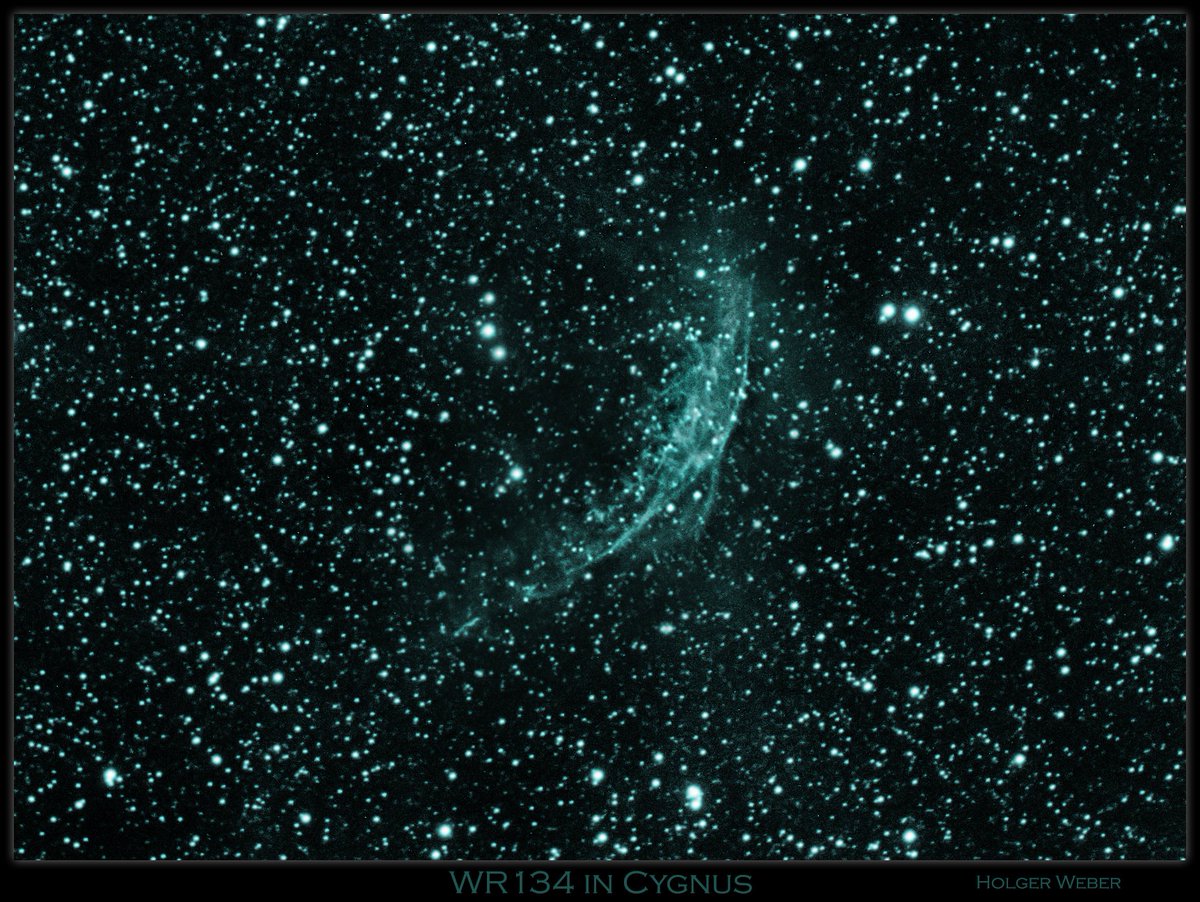 xipteras's tweet photo. WR 134 is a variable Wolf-Rayet #star in #Cygnus constellation. You are testifying 6.000 yrs old light.

📸:@zwoasi 1600MM Pro
🔭:Takahashi FSQ-85 APO: 7x1200s, O[III]
🧗:@avalon_instr 🇮🇹 M-UNO mount
☕️:Holger Weber, imaging, processing
🥃:@xipteras, post processing

#WR134 https://t.co/k8LNbt9CX3