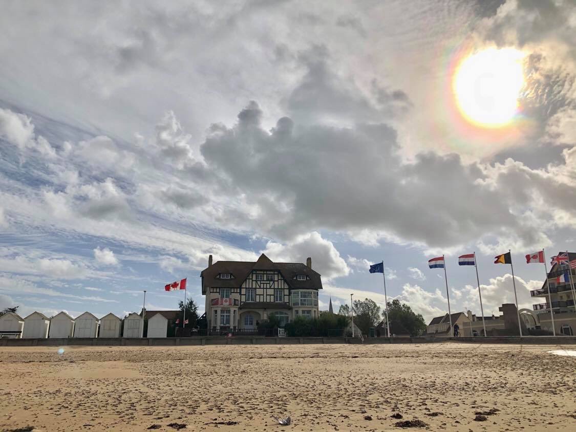 TorSunphoto21's tweet photo. #DDay #DDay76 #LestWeForget #CandianForces #CanadaRemembers @CanadianForces #JunoBeach #CanadaHouse #BenySurMers  images from Oct 2019 visit to #Normandy https://t.co/uIazLeBNWZ