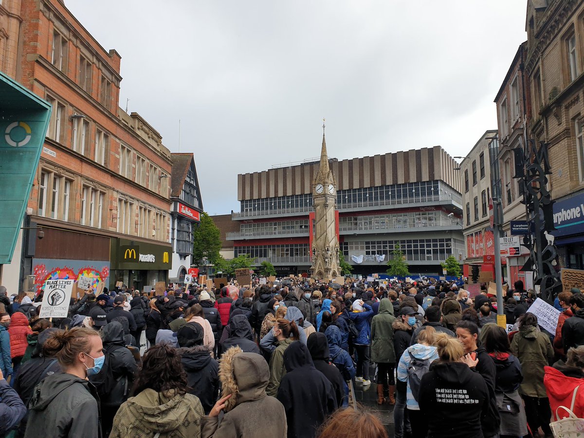 EmmaCollins4's tweet image. Today thousands in Leicester knelt for 9 mins in solidarity for Black Lives Matter and George Floyd. 
Through the thunder and rain we stood together.
The UK is making its voice heard.
Thank you to @PalayeRoyale for encouraging me to be here today @SebastianDanzig @EmersonBarrett