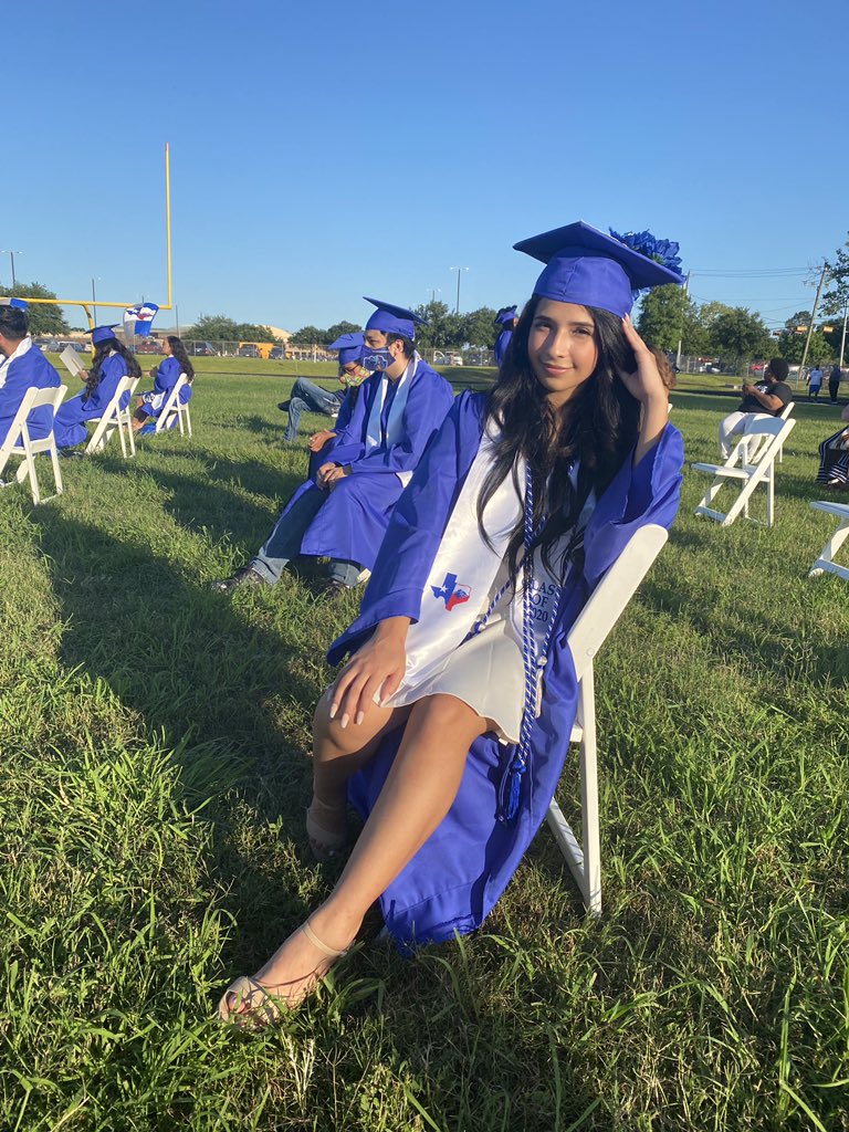 cherlybonilla's tweet image. I finally did it! #Classof2020