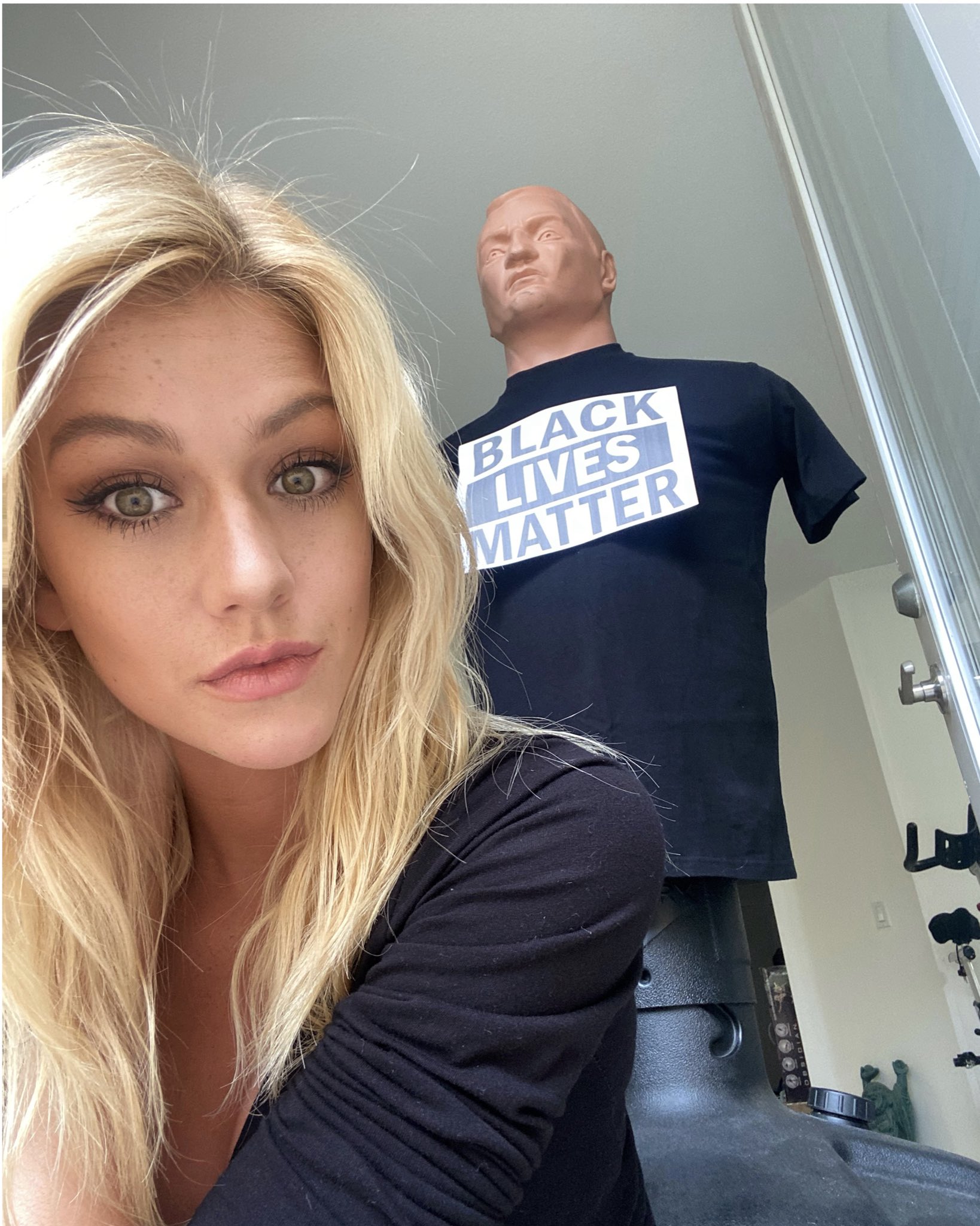 Katherine McNamara on Twitter: "Bob's no #BLM ✊🏿✊🏾✊🏽✊🏼✊🏻 #BobtheQuarantineBoyfriend #BOBKAT @Blklivesmatter https://t.co/5n9N8E3Byc" / Twitter