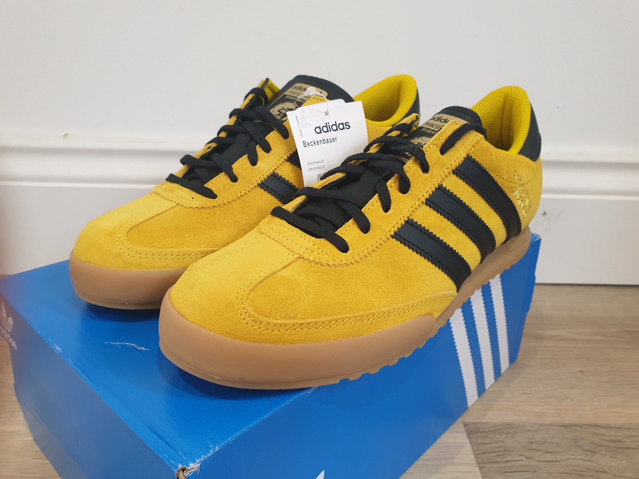 yellow beckenbauer trainers