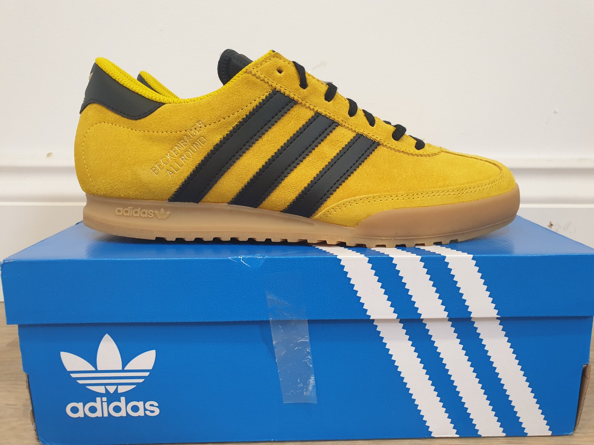 yellow beckenbauer trainers