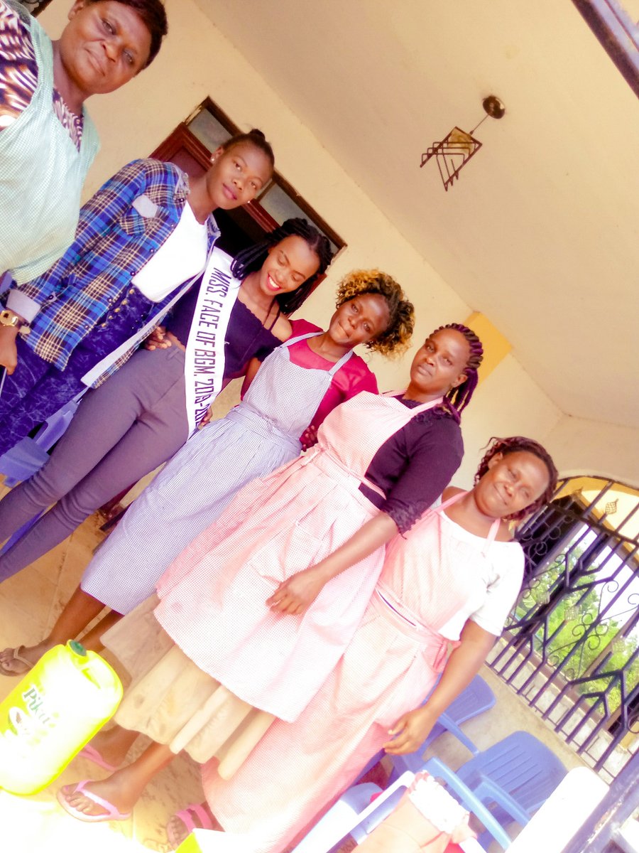 Viviansimiyu12's tweet photo. @sikatachildrens home..pay them a visit, see how they are, feed them if you can, make them smile, ,๐๐they need usโบ.
#Top20Under23ModelsInKenya #Top20Under23Models #topmodels # #love #FotophreakMagazine #brandambassador #news @fotophreakmag @Viviansimiyu12 @BungomaCountyKe https://t.co/F9HiubVMDF