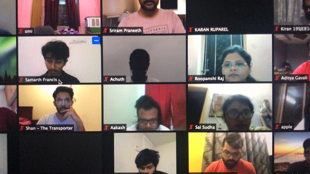 alokverma17's tweet image. Great stuff by Vaibhav. The Mega Webinar for Batch 7 is live with about 600 folks live on a ZOOM call :D

Want to join this madness : sisnty.com/b7

#VaibhavSisinty #LinkedInBatch7
#LinkedIn5DayWorkshop