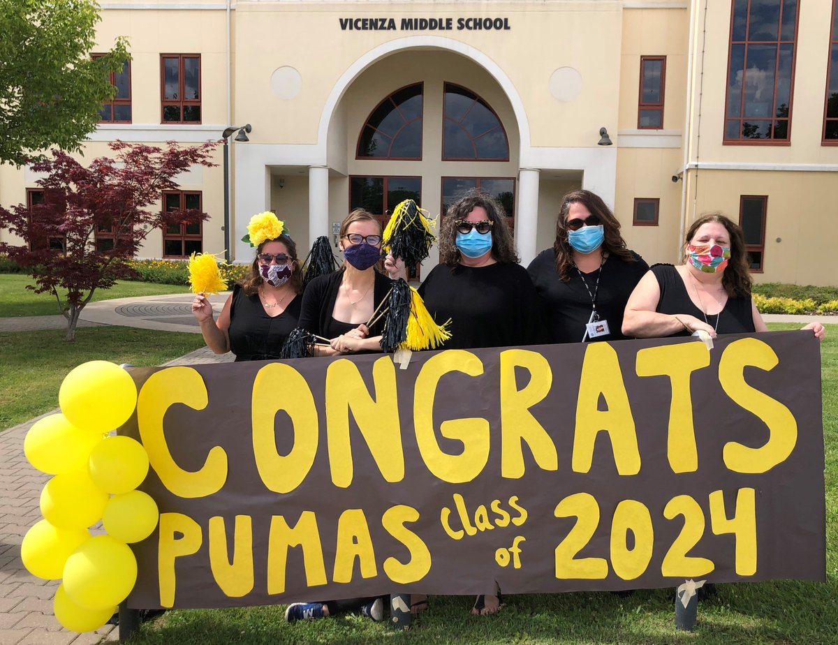puma_prima's tweet photo. VMS 8th grade Promotion 2020 
Puma 8th grade Highlight:    ALICIA R.- Congratulations! https://t.co/a67CcE8Wur