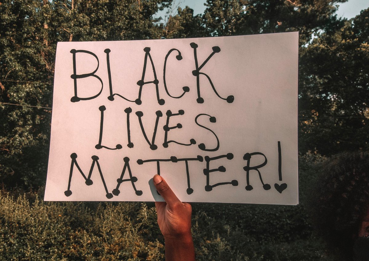 MinistryofHemp's tweet photo. Ministry of Hemp believes #BlackLivesMatter &amp; stands unequivocally behind this movement for justice. 

We don't want to just make empty statements, which is why we're working on a detailed editorial about why the #hemp industry must act to support equity &amp; black lives. More soon. https://t.co/sabkTrwZe6
