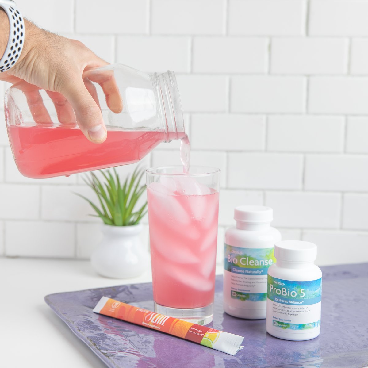 PlexusWorldwide's tweet image. We can’t get enough of this amazing TriPlex Combo! Leave a “🧡” if you agree! #PlexusTriPlex #GutHealth #ProBio5 #BioCleanse #SlimHungerControl bit.ly/ShopPlexusProd…