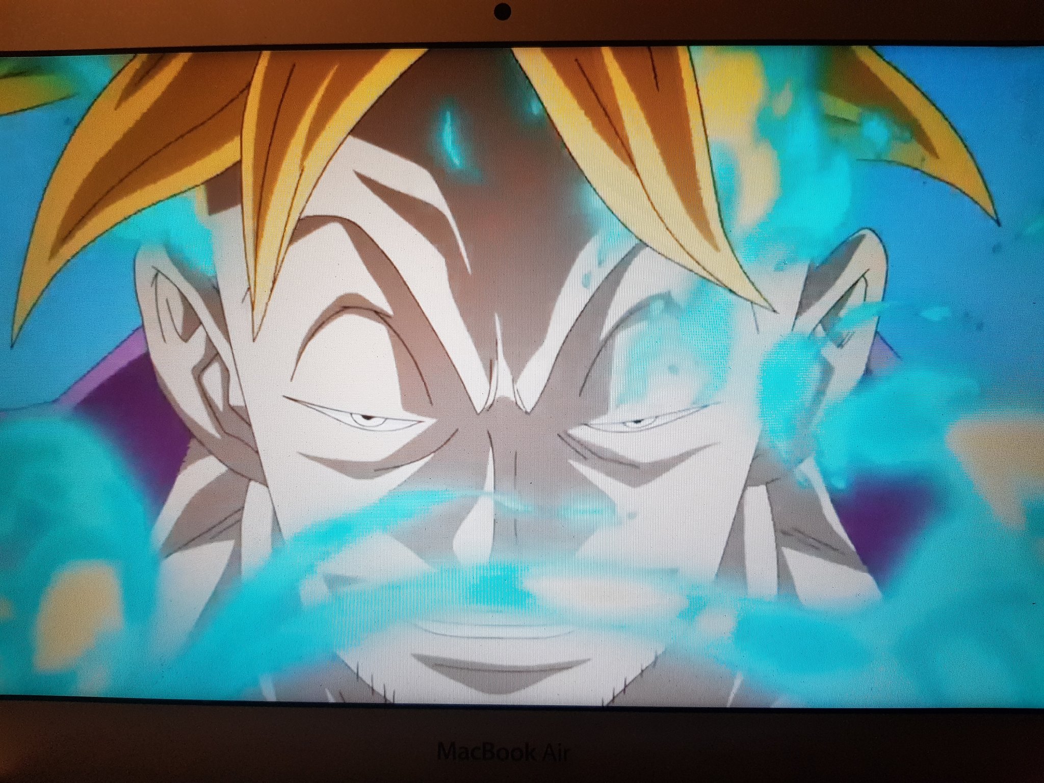 Kellxn Watching Bleach One Piece Episode 463 Marco The Phoenix His Devil Fruit Power Is Really Cool I M Not Surprised At All That He Is The Commander Of