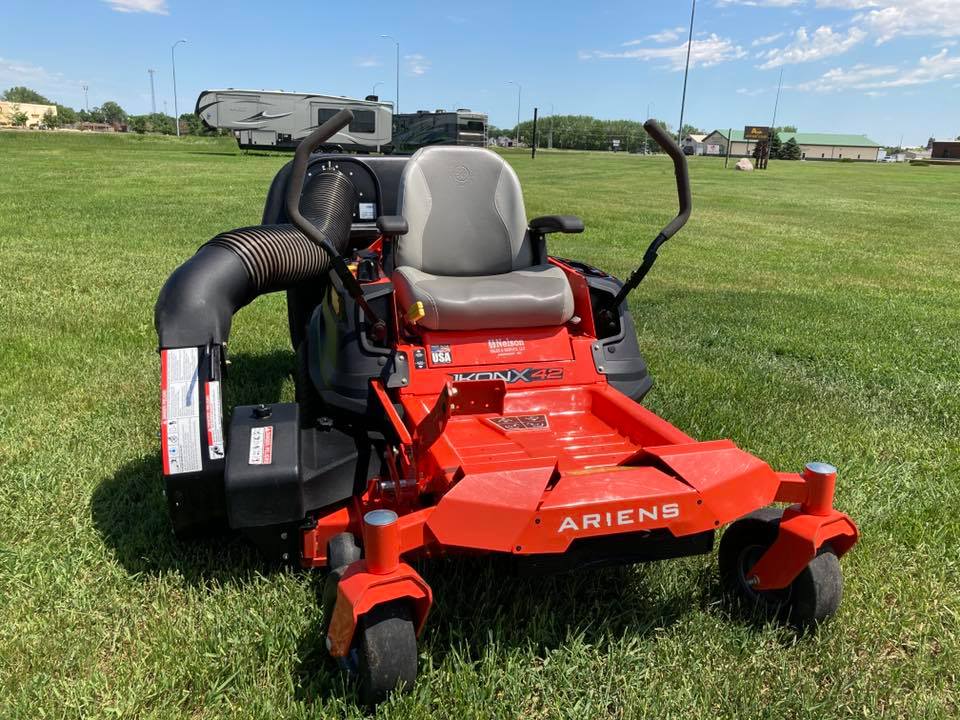 aberdeencars's tweet photo. FATHERS DAY GIVEAWAY. Every dad needs a great mower...Register to win this lawnmower to be given away the last week of June. Can be seen at the dealership. LIKE &amp; RETWEET this post and you’ll be entered into the contest. Thanks to all the great dads out there! #FathersDay https://t.co/DM3BWPFO1z