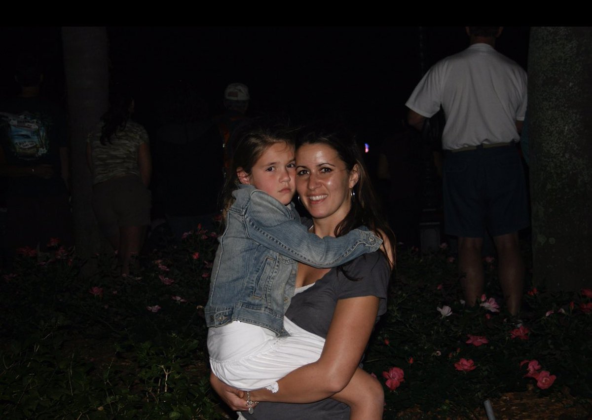 evanfox35's tweet photo. Happy birthday to my beautiful mama! we are all so lucky to have you. you have always been such an amazing role model to me and so many others ! I love you 🤍 https://t.co/U3Zp3a8wzx