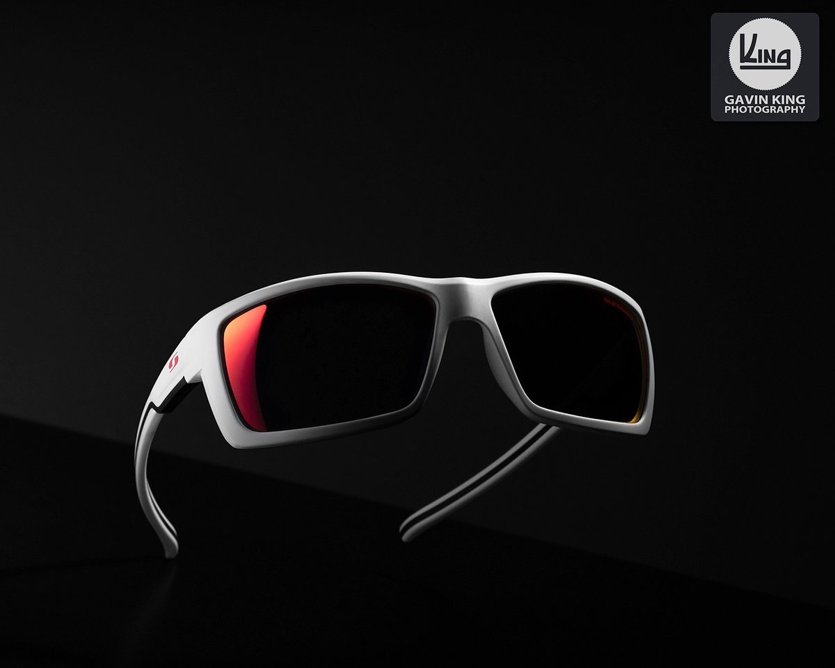ItsGavinKing's tweet photo. Photographing sunglasses on a day when there's no sun seems a little ironic.
.
#sunglasses #fashion #productphotography  #commercialphotography #productphotographer #photographer #photography #gavinkingphotography #suffolkphotographer https://t.co/7FuhoLhYS3