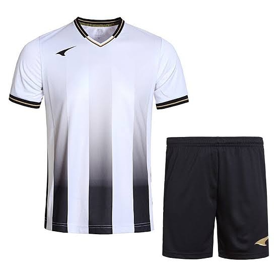 Soccer_Uniform hashtag on Twitter