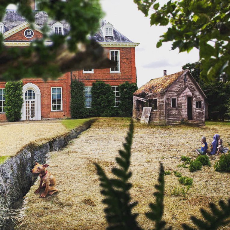 أياك أن تشمت ، فليس بينك وبين المبتلى
سوى رحمة الله ..