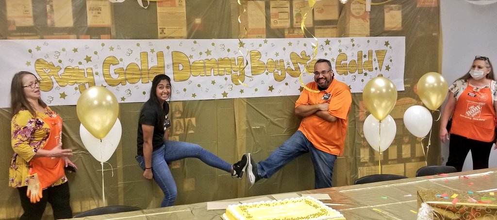 christinaiona87's tweet photo. Congratulations 🥳 Danny on your golden apron award. So proud of you😁 you deserve it! ⭐🏅⭐ https://t.co/gnjw18BqtK