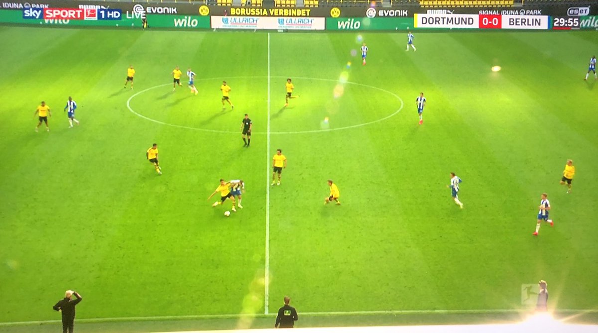therealmaxbrown's tweet photo. Finde den #holyLabbadia:
@HerthaBSC @SkySportDE @BVB  #hertha #BVBBSC https://t.co/0RyCEOFpyv