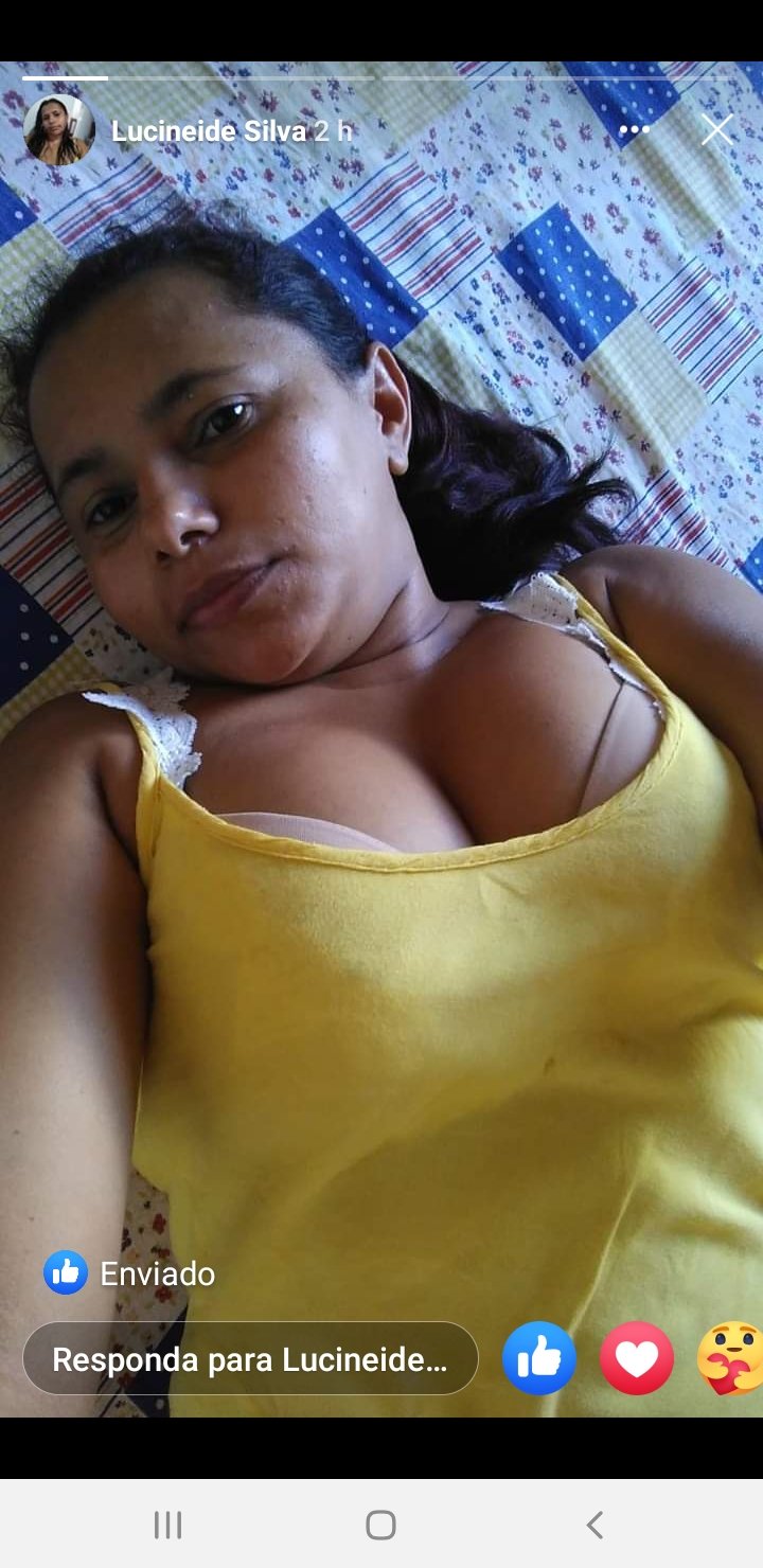 Casal Apimentados on X: Olha que puta. Vinha no Salão. Pena que foi embora  pra Alagoas. Puta casada! t.co7v9ffQbiCf  X