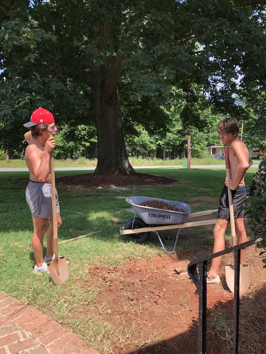 D2Trump1's tweet photo. My crew showed. I helped. Trying to show these guys that people expect perfection or close to it when it comes to their yard. Will told me to go back in the house. ๐คฃ #teachingthemtofish!! https://t.co/qVSnXeQW36