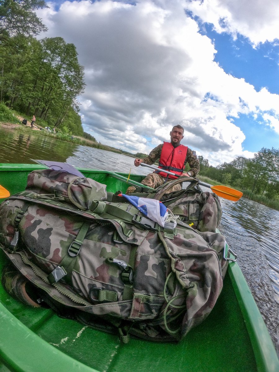 AnzeCesen's tweet photo. Army Competition 🏃🏻🛶🌿 @GoPro #armyWayOfLife @suunto @SalomonSports @GoPro @2Toms @MediDyne https://t.co/y34BOXxgAk