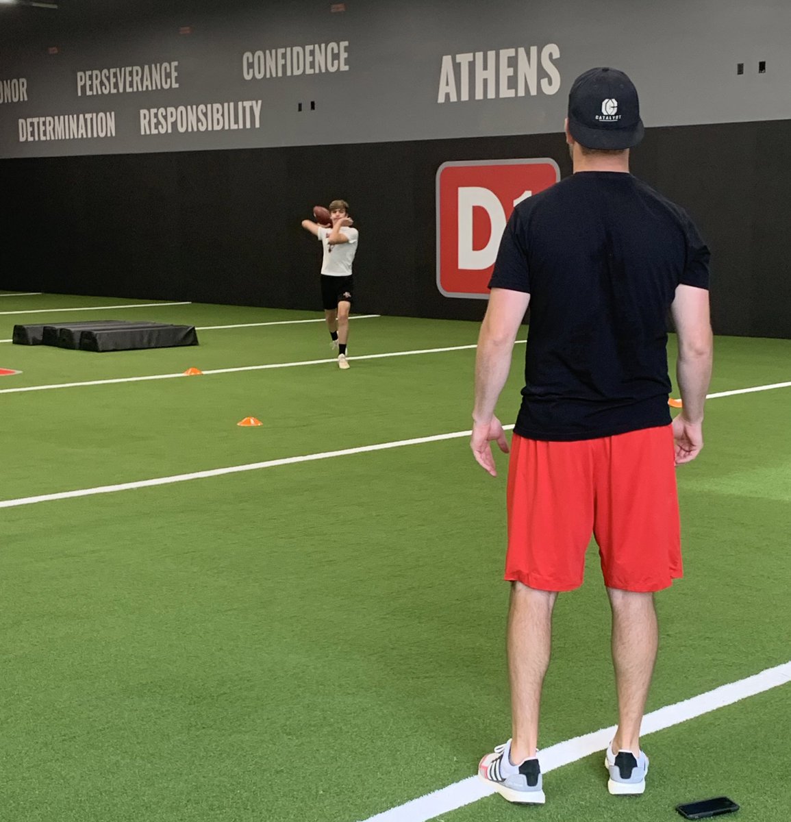 GStafford27's tweet photo. Got that work in w @CoachRicht in the sweet new @D1_Athens facility this morning. 🔥@nexgenscouting @Future4QB @NextGenAACamp @QBCollective @Brandon_Odoi @RecruitGeorgia @KeyPlayerNation @FBUcamp @Clark_Kent_75 @MarkRicht #thefuture #speedyqb #d1 #d1athens #qbcatalyst https://t.co/2yBStx9tob