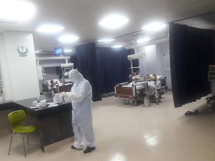 DrRahimBuxBhat2's tweet photo. Currently GIMS ICU COVID 19 no beds https://t.co/jswIxIczFK