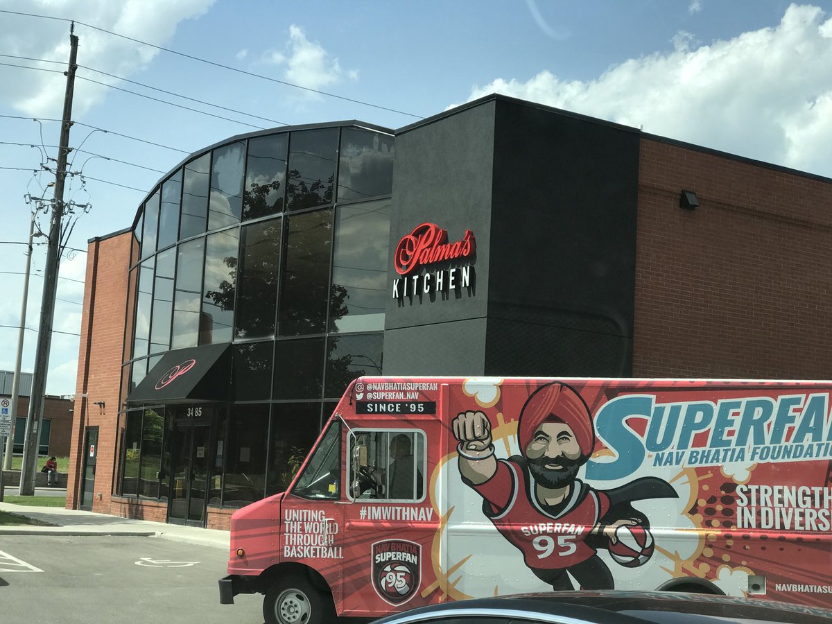 Great to drop by and see the special efforts by Palma Pasta and Superfan Nav Bhatia supplying meals to our wonderful frontline workers! Kudos to Anthony and Nav and your teams !!!