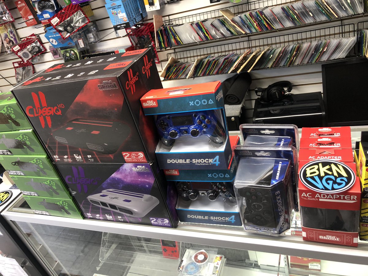 bklynvideogames's tweet image. New stock available. #xboxonepowerbrick #ps4controllers #ps3controller #wiicontroller #psp #ds #switch and #gamecube cases. #retrogamers #brooklynvideogames . ebay.com/usr/brooklynvi…