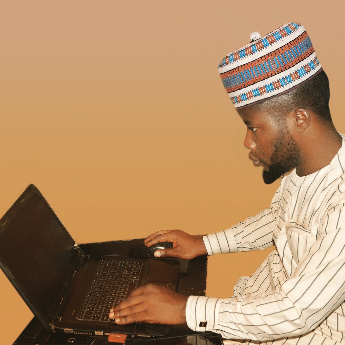 During the journey of life, everyone goes through times of failure, pain and suffering. However only those who have the guts to get up and continue with their journey, emerge victorious.💪💪💪 Never give up #Stroglecontinue