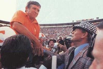 SportsSourceTV's tweet photo. 11am Sunday, WATE-TV 6 & Facebook Live:
Remembering Johnny Majors
From his days as an SEC MVP to his days as the #Vols title-winning coach, we’ll dedicate 90 minutes to a Tennessee legend.
Join me, Jimmy Hyams, Mike Strange, VFLs Fuad Reveiz, Tommy Sims & Sterling Henton. https://t.co/dzfkLpm6VJ