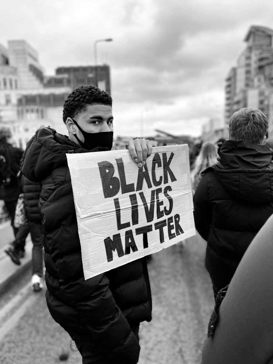 TianIsidore's tweet photo. #blacklivesmatter https://t.co/9NlLomIUTv